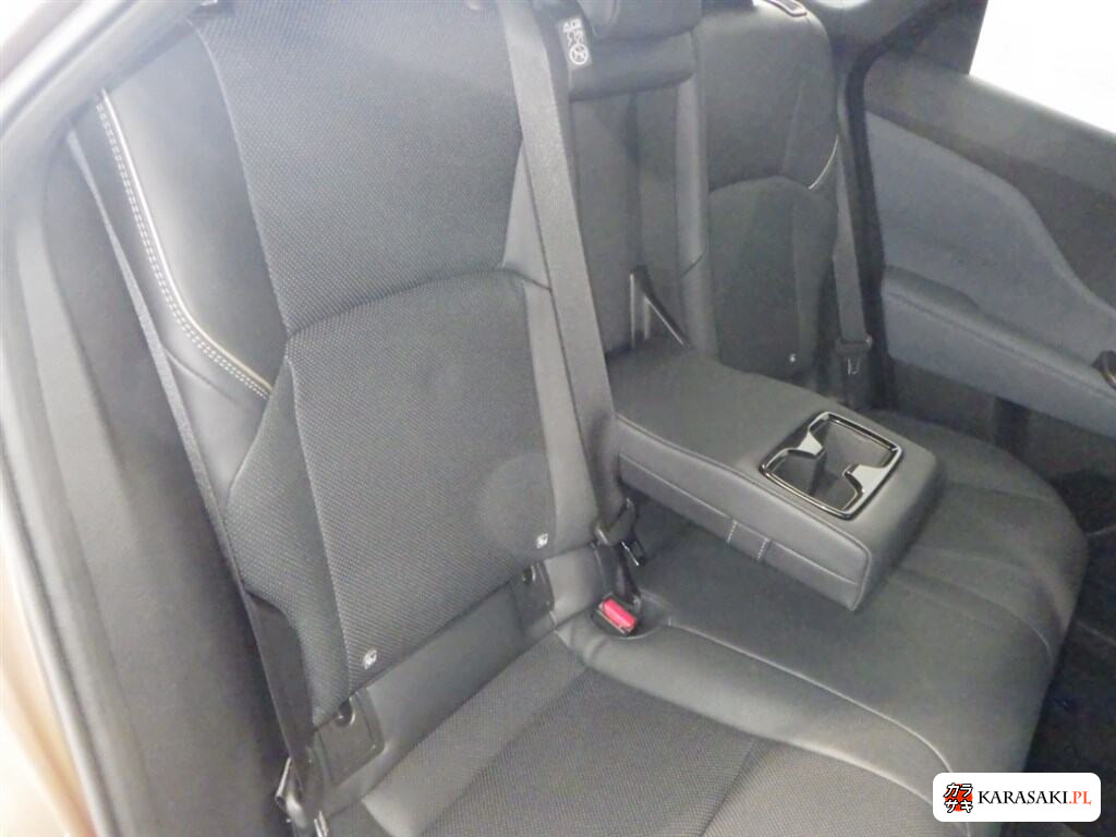 Toyota Crown Estate 2025 z aukcji japońskiej