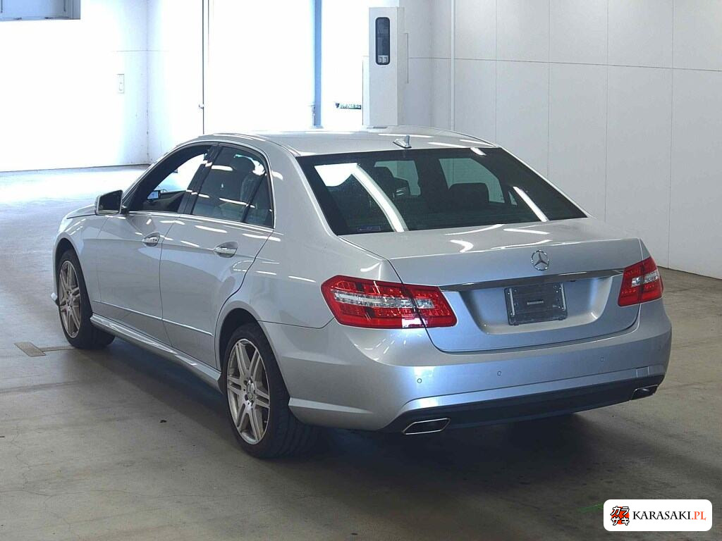 Mercedes-Benz E-Class 2010 z aukcji japońskiej