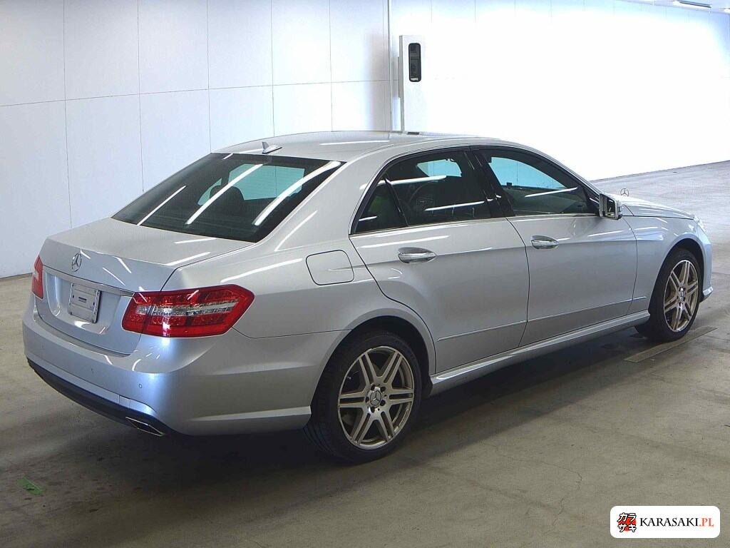 Mercedes-Benz E-Class 2010 z aukcji japońskiej
