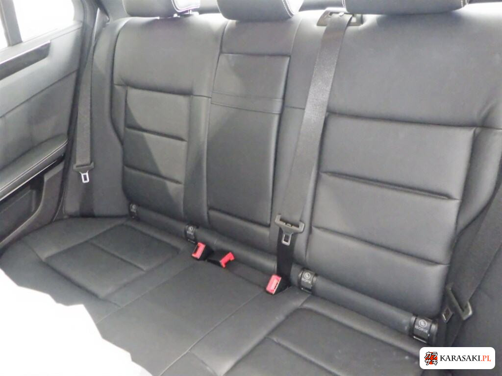 Mercedes-Benz E-Class 2010 z aukcji japońskiej