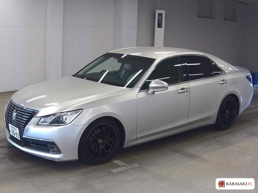 Toyota Crown 2013 z aukcji japońskiej