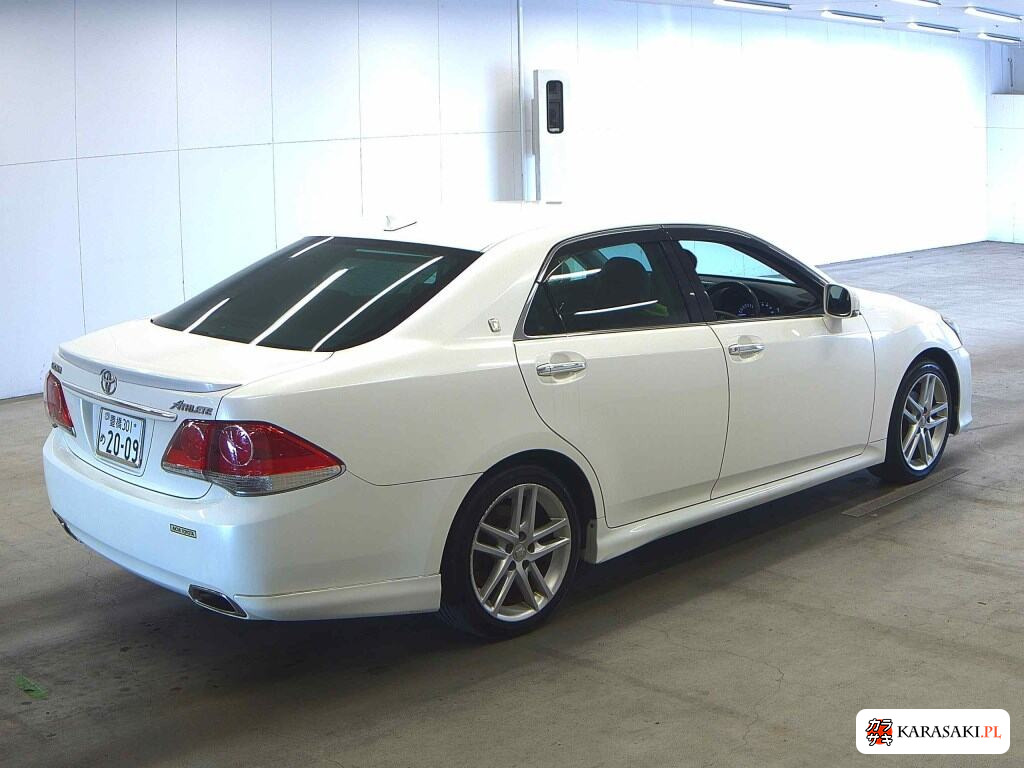Toyota Crown 2012 z aukcji japońskiej