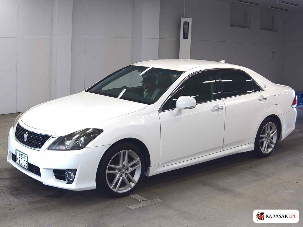 Toyota Crown 2012 z aukcji japońskiej