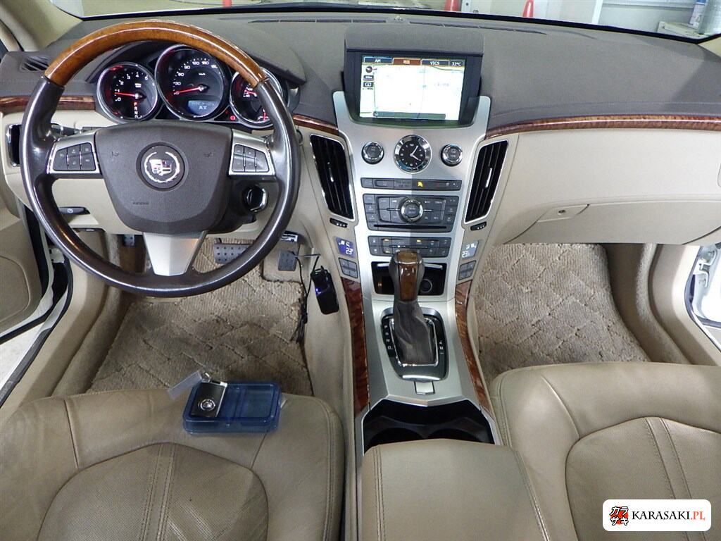 Cadillac CTS 2008 z aukcji japońskiej