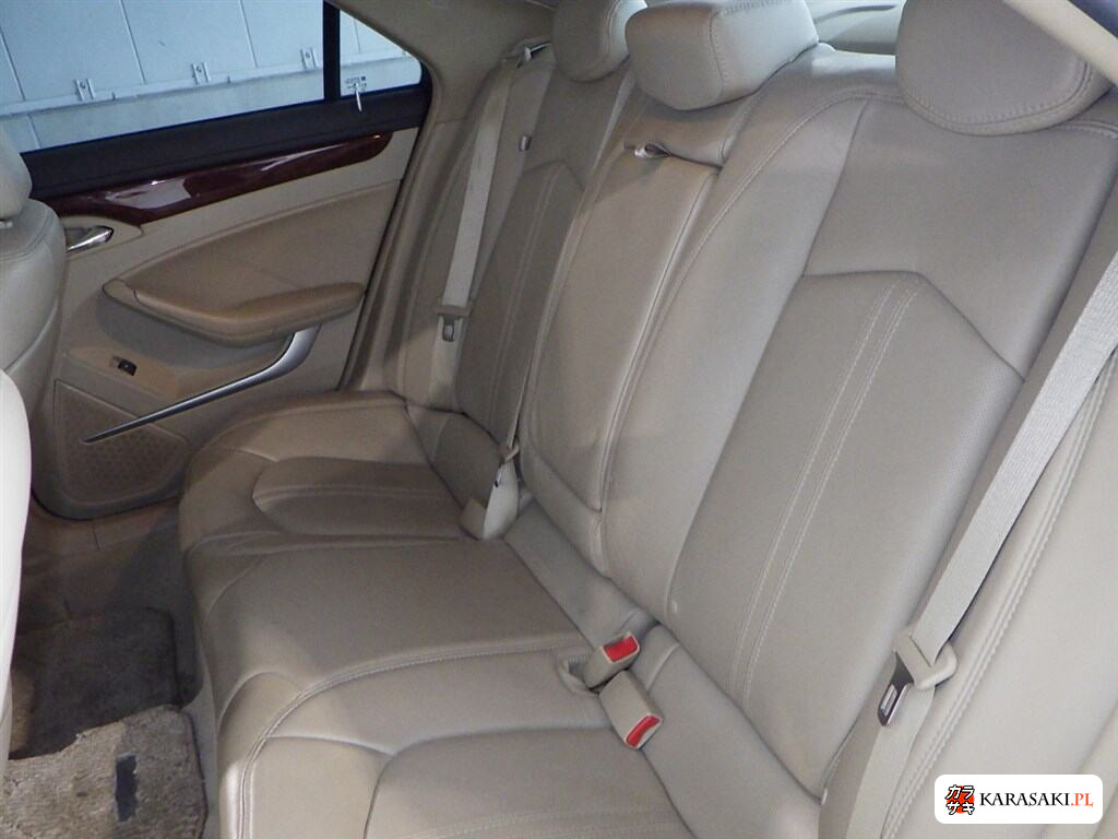 Cadillac CTS 2008 z aukcji japońskiej