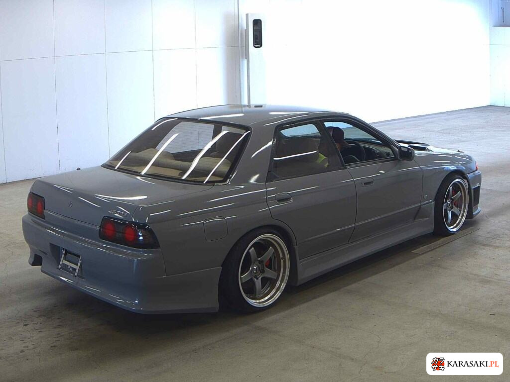 Nissan Skyline 1993 z aukcji japońskiej