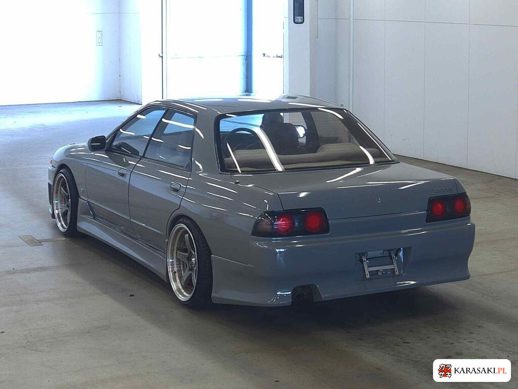 Nissan Skyline 1993 z aukcji japońskiej