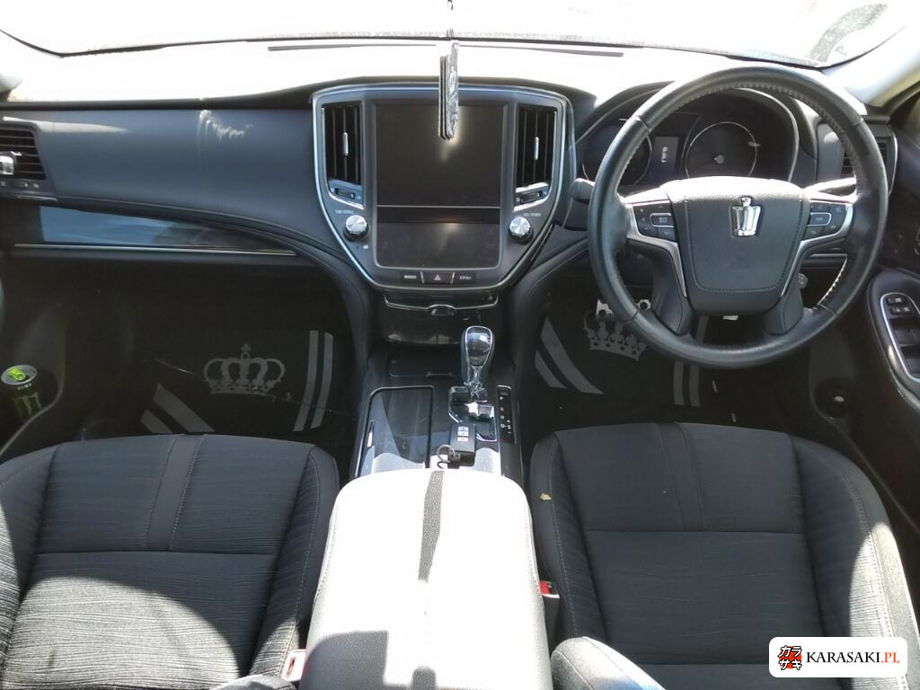 Toyota Crown 2014 z aukcji japońskiej