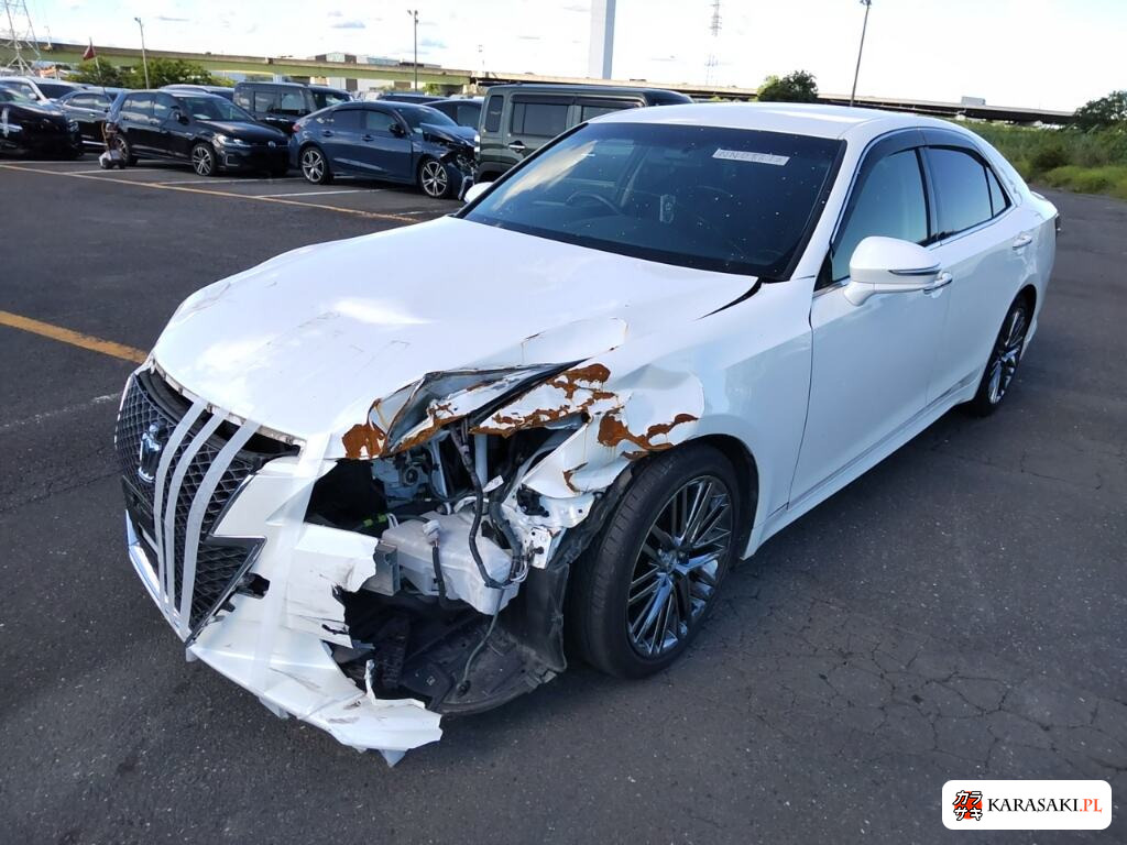 Toyota Crown 2014 z aukcji japońskiej