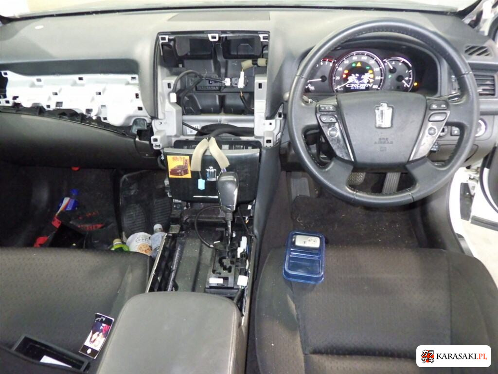 Toyota Crown 2008 z aukcji japońskiej
