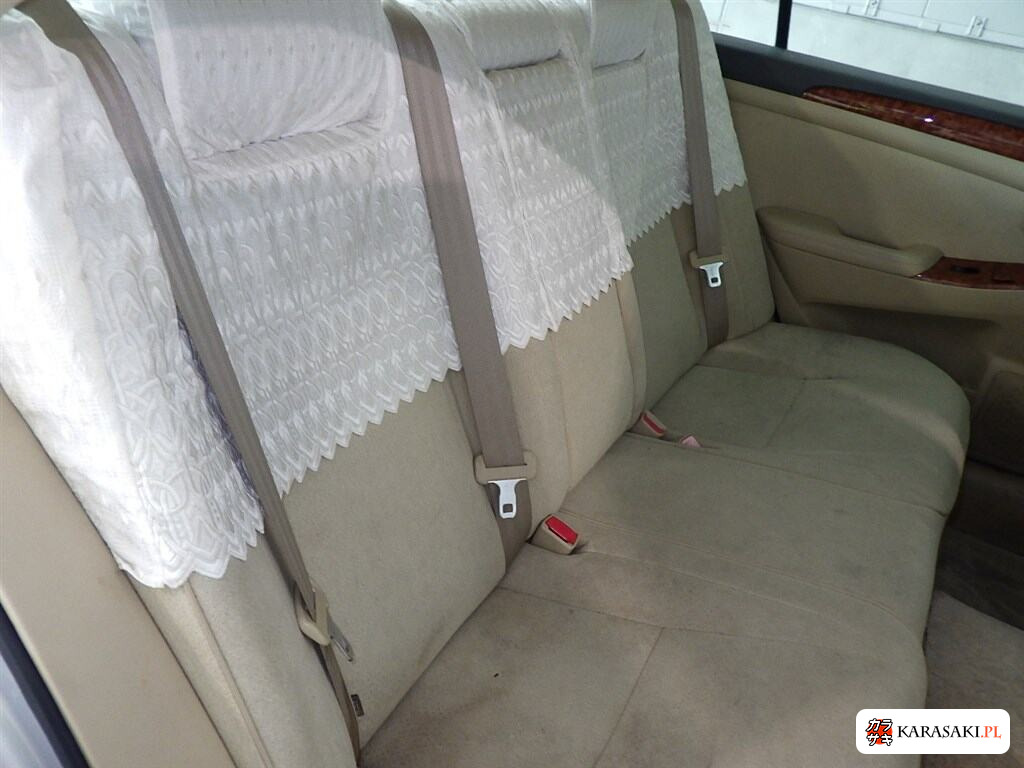 Toyota Crown 2004 z aukcji japońskiej