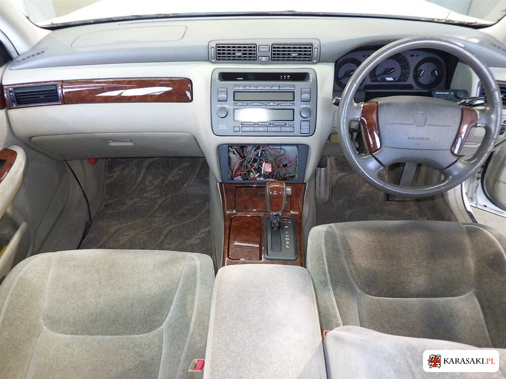 Toyota Crown 2000 z aukcji japońskiej