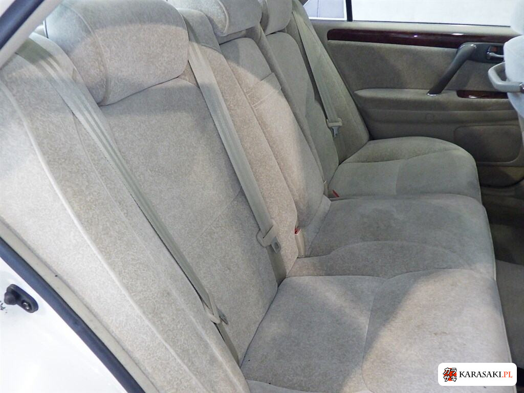 Toyota Crown 2000 z aukcji japońskiej