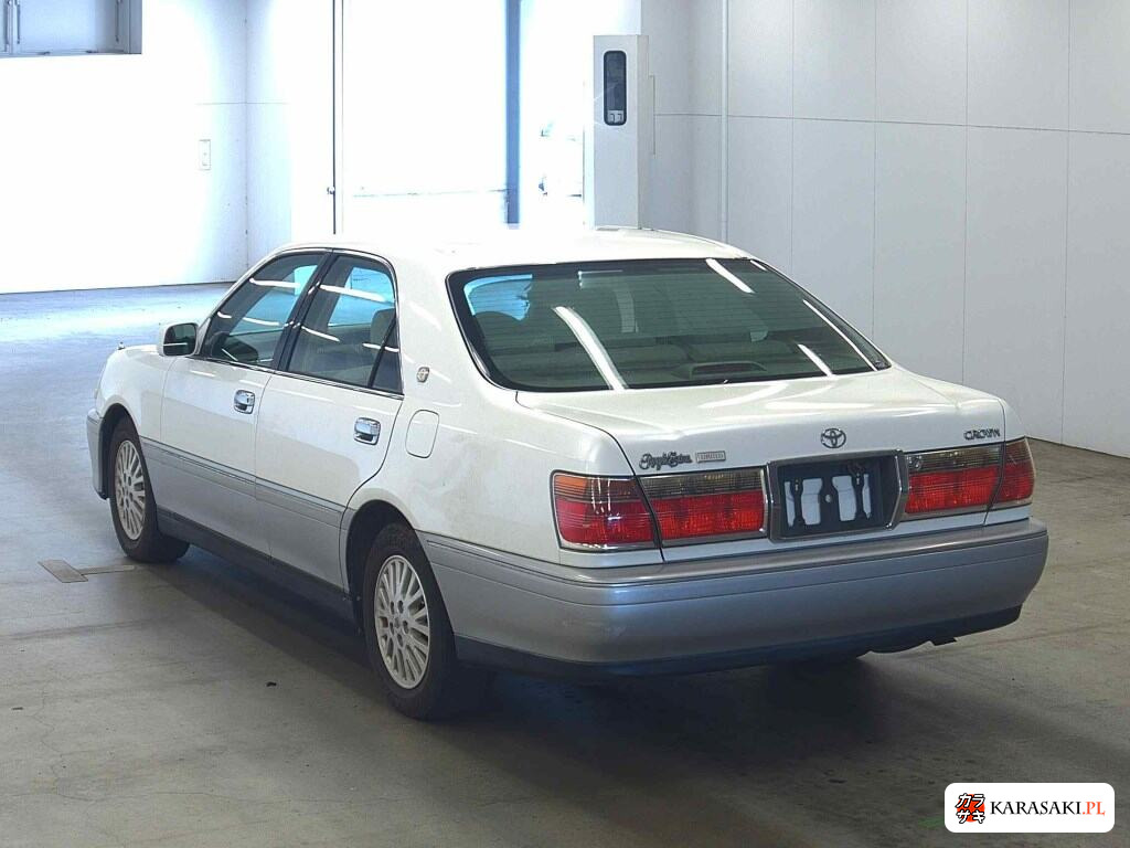 Toyota Crown 2000 z aukcji japońskiej