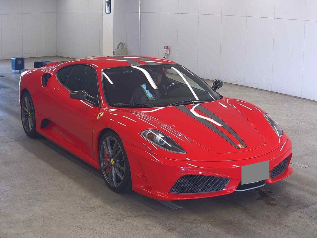 Ferrari 430 Scuderia 2009 z aukcji japońskiej