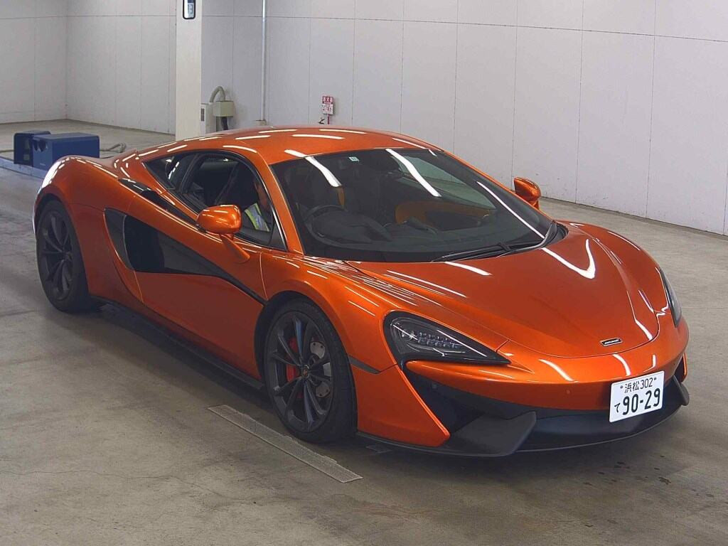 McLaren 540C 2016 z aukcji japońskiej