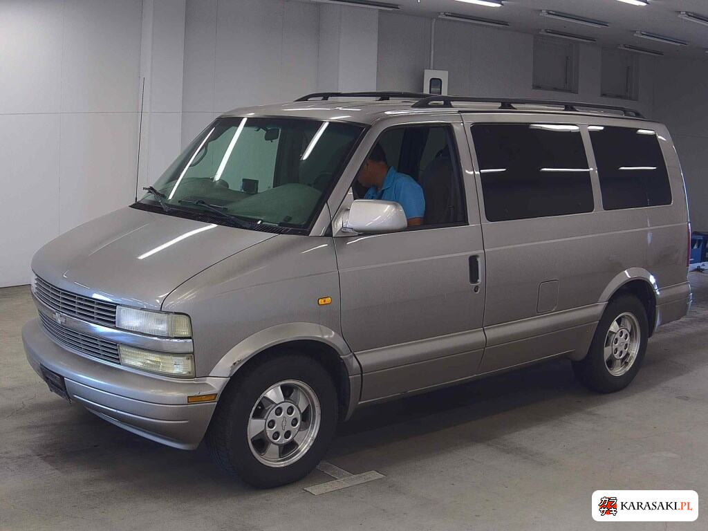 2003 Chevrolet Astro 4WD 3