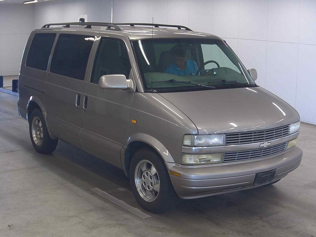 Chevrolet Astro 2003 z aukcji japońskiej