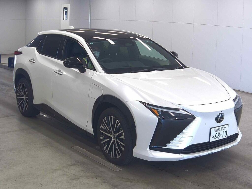 Lexus RZ 2024 z aukcji japońskiej