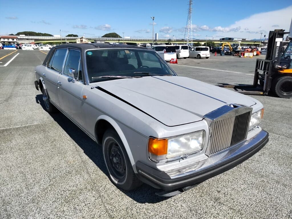 Rolls-Royce 1982 z aukcji japońskiej