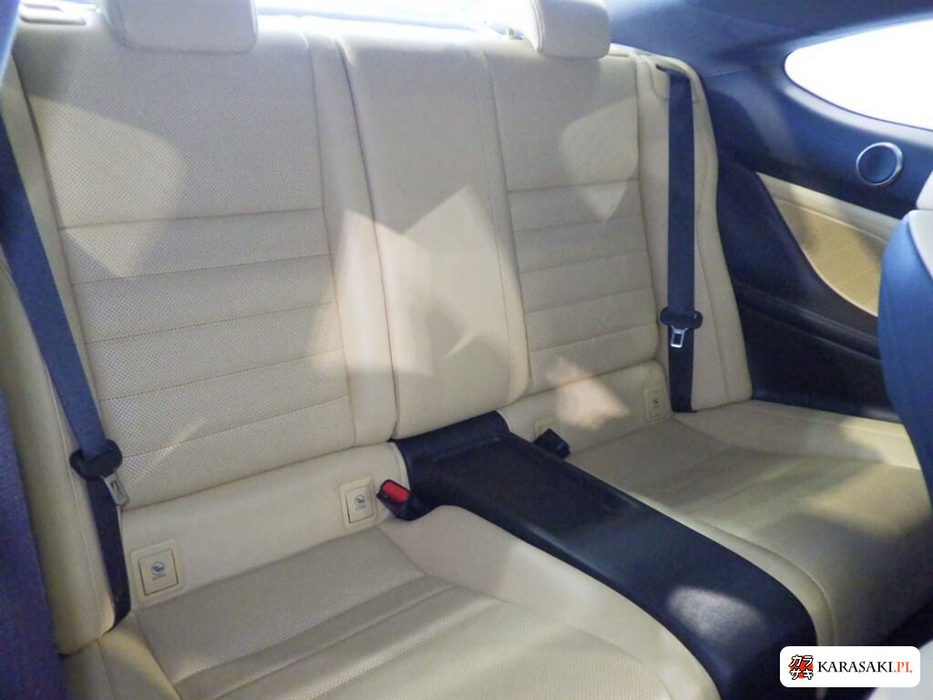 2015 Lexus RC RC300H Version L 6