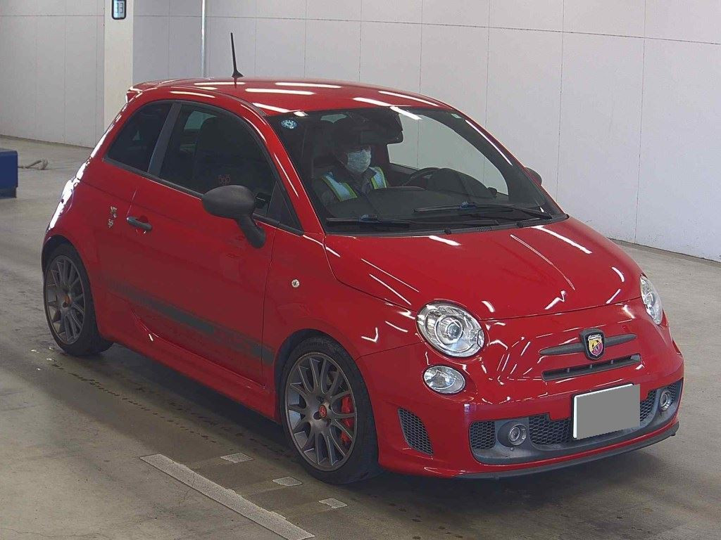 Abarth 595 2016 z aukcji japońskiej