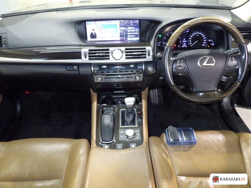 2013 Lexus LS LS460 Version C 5