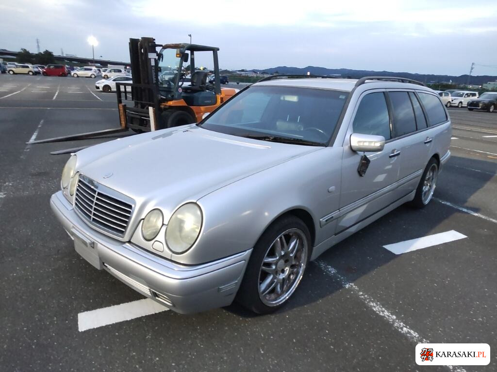 1998 Mercedes-Benz E-Class Stationwagon 3