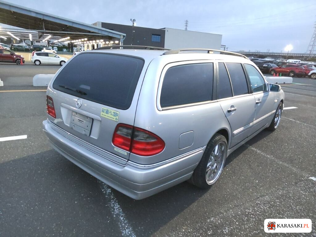 1998 Mercedes-Benz E-Class Stationwagon 4