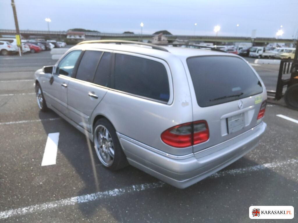 1998 Mercedes-Benz E-Class Stationwagon 2