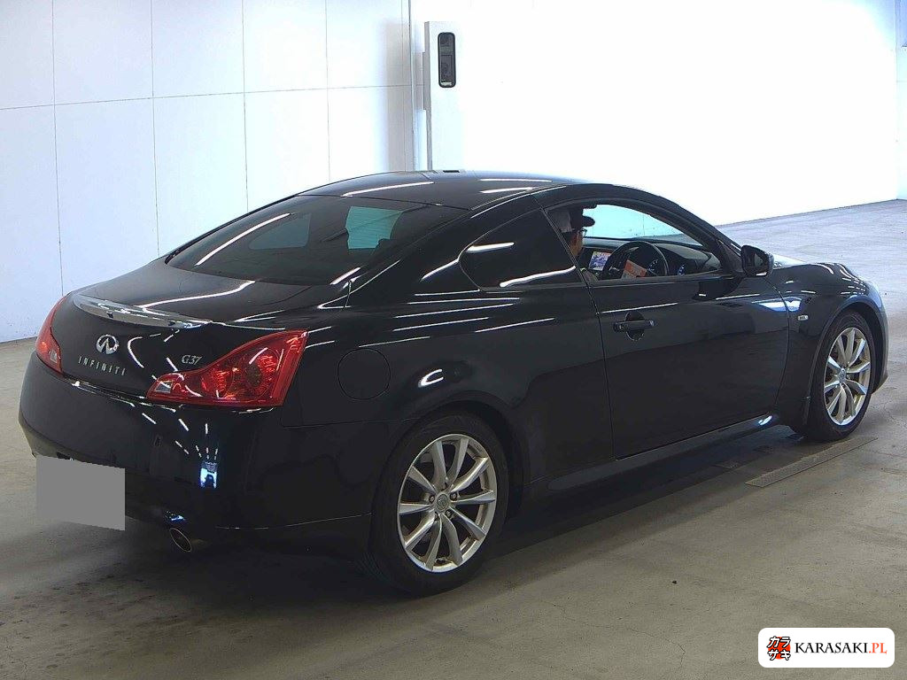 Nissan Skyline 2012 z aukcji japońskiej