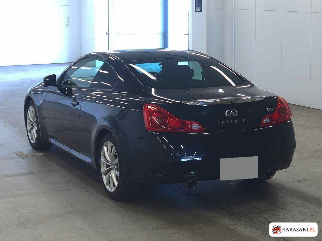 Nissan Skyline 2012 z aukcji japońskiej