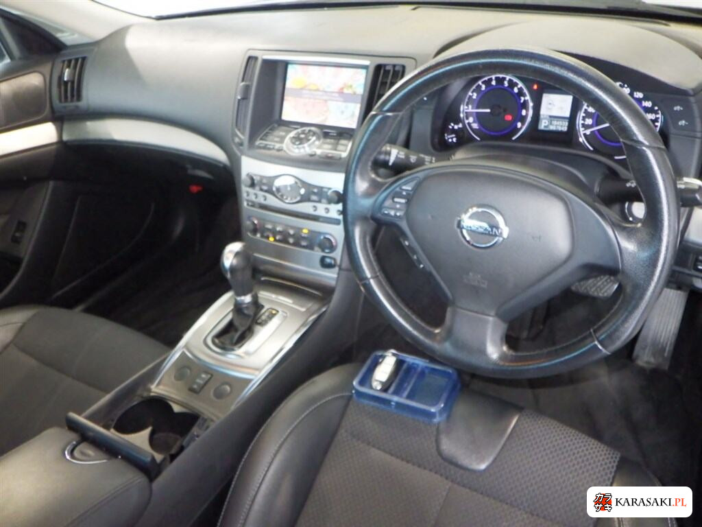 Nissan Skyline 2012 z aukcji japońskiej