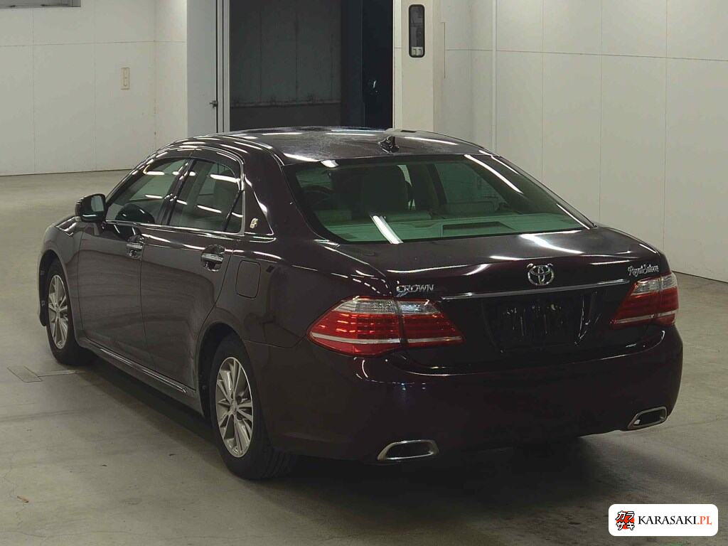 Toyota Crown 2010 z aukcji japońskiej