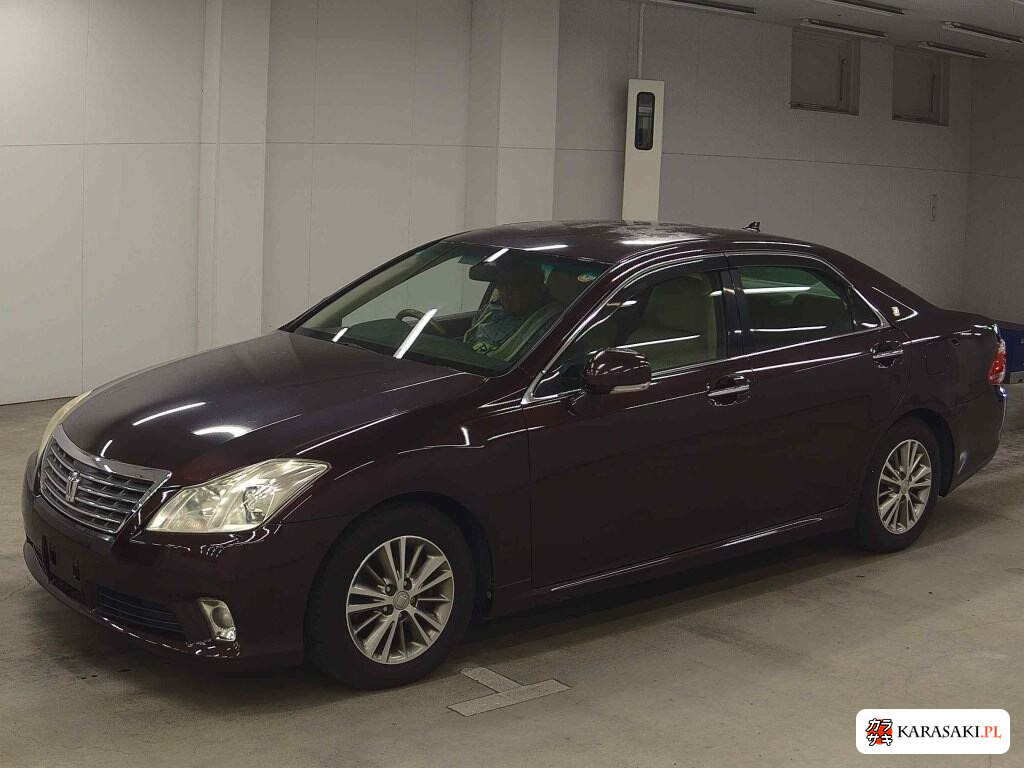 Toyota Crown 2010 z aukcji japońskiej