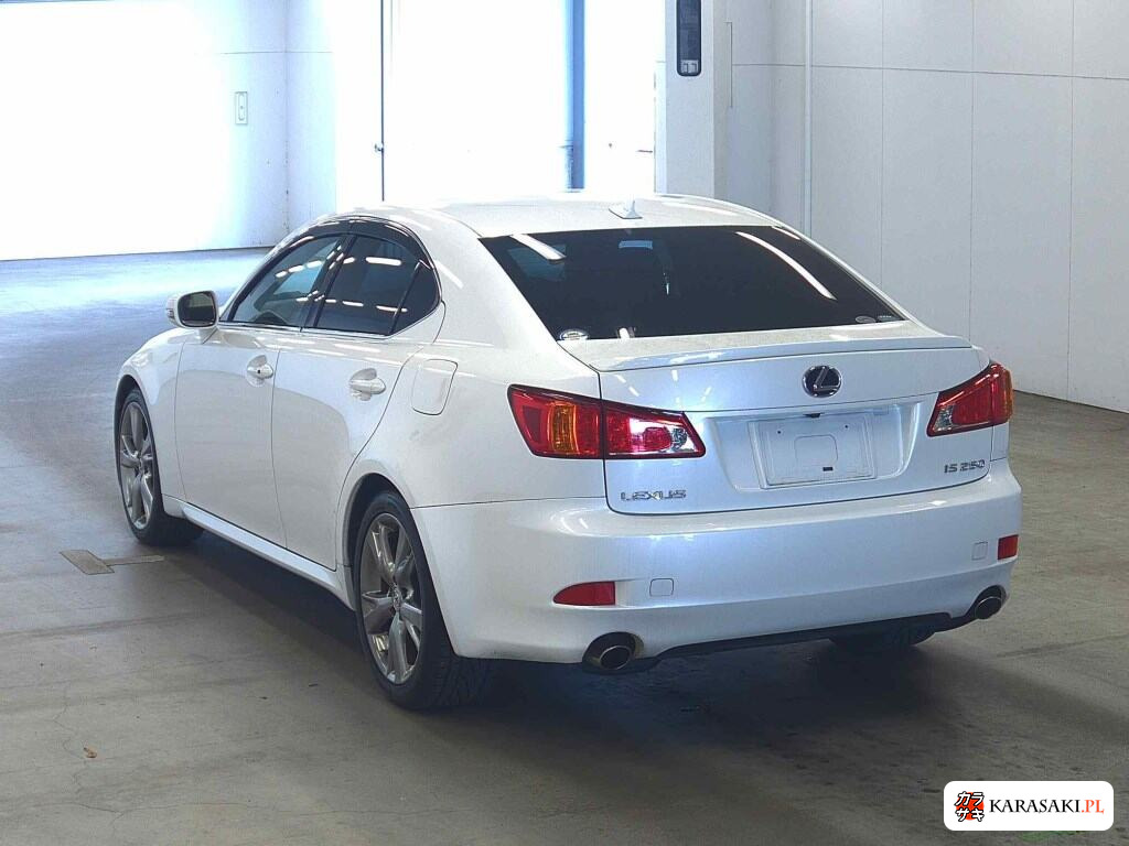 Lexus Is 2009 z aukcji japońskiej