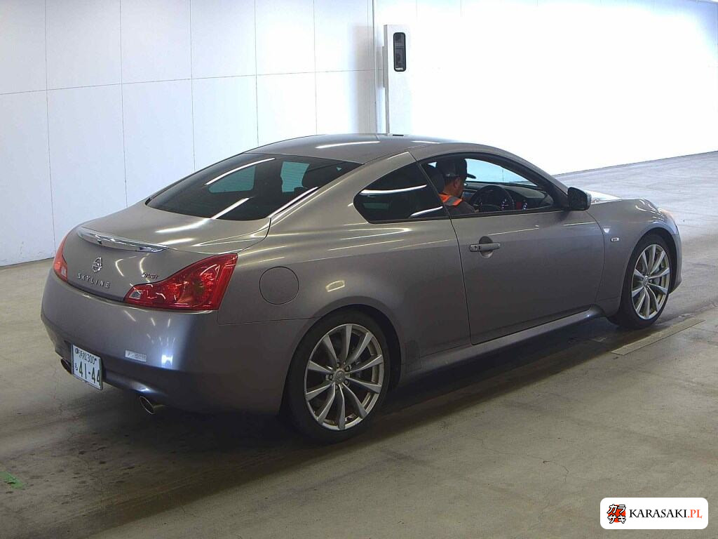 Nissan Skyline 2007 z aukcji japońskiej