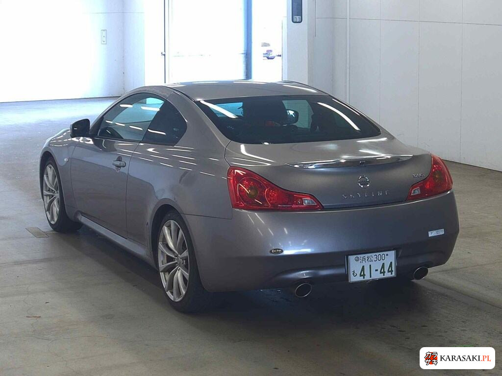 Nissan Skyline 2007 z aukcji japońskiej