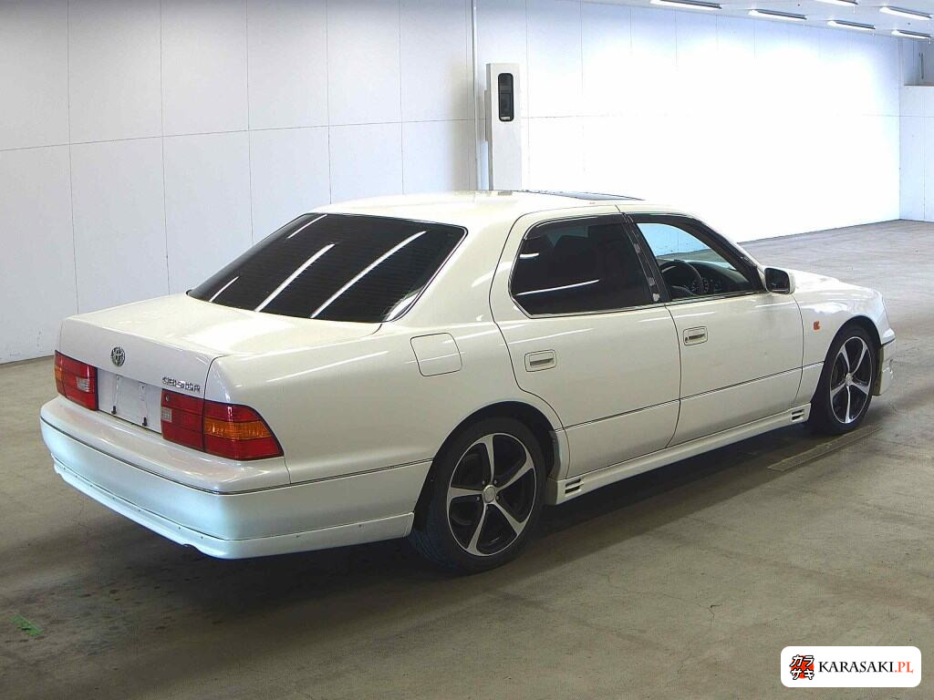 Toyota Celsior 1998 z aukcji japońskiej