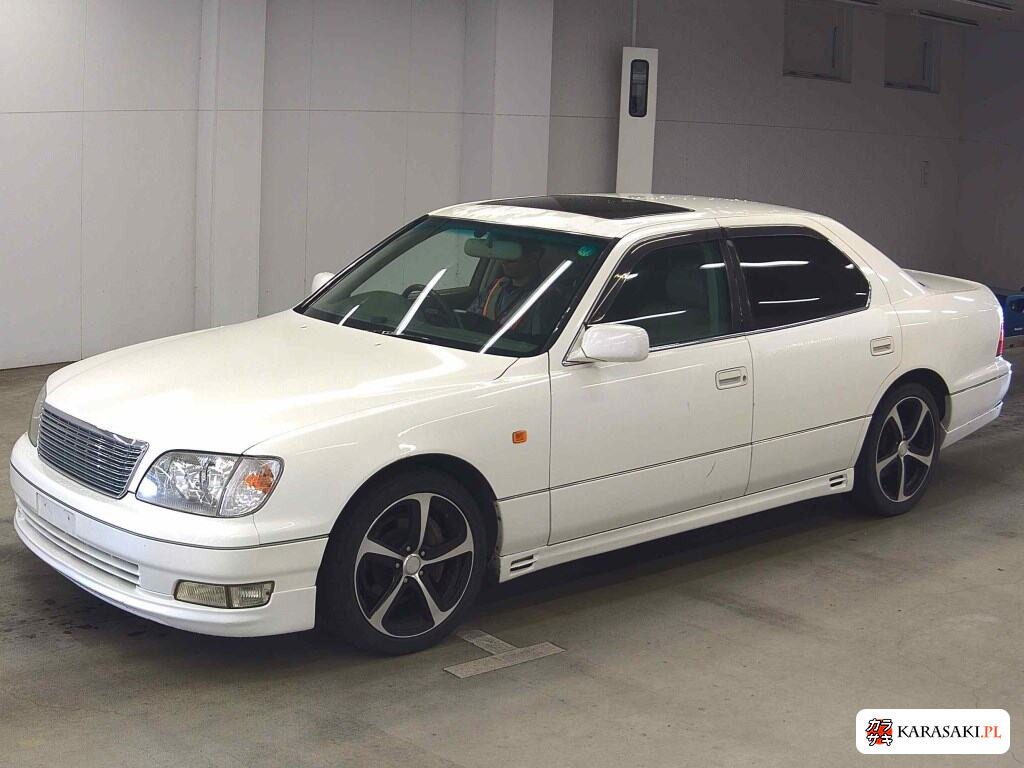 Toyota Celsior 1998 z aukcji japońskiej