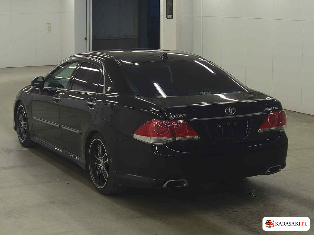 Toyota Crown 2010 z aukcji japońskiej