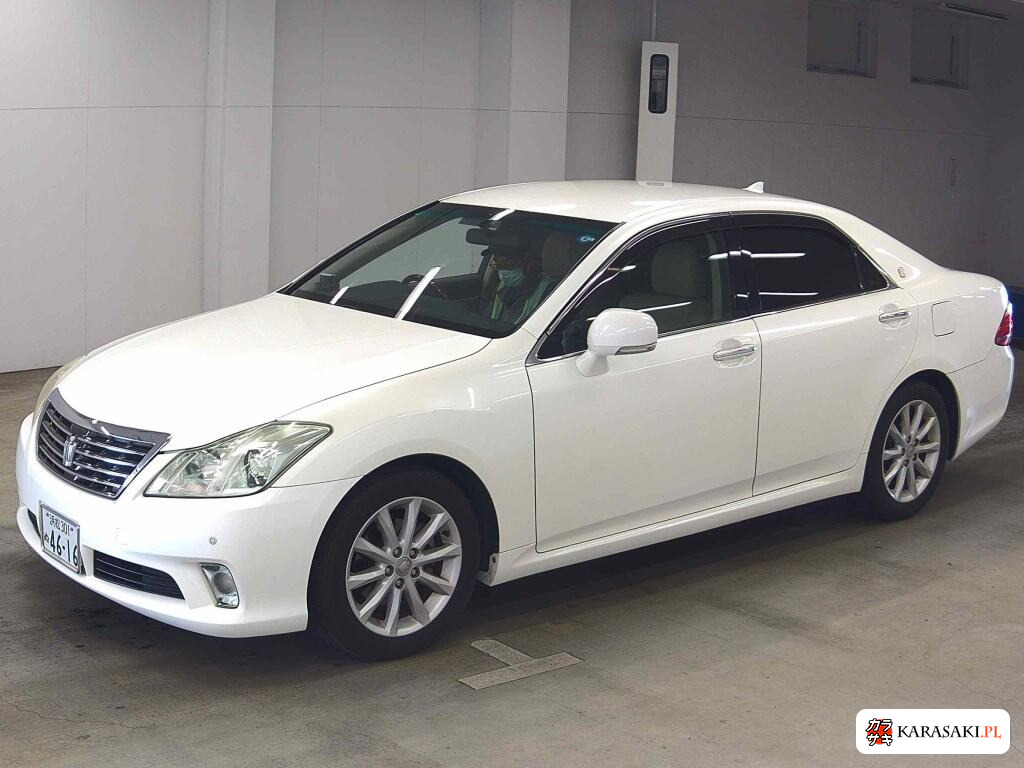 Toyota Crown 2012 z aukcji japońskiej