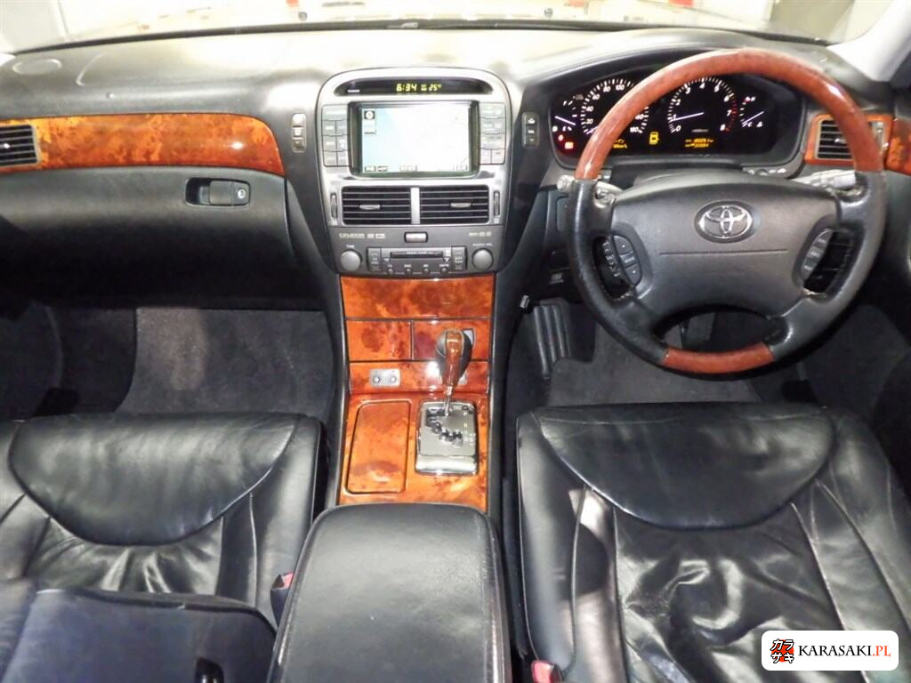Toyota Celsior 2005 z aukcji japońskiej