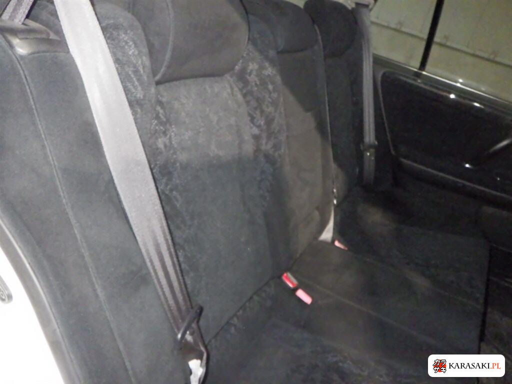Toyota Crown Estate 2004 z aukcji japońskiej