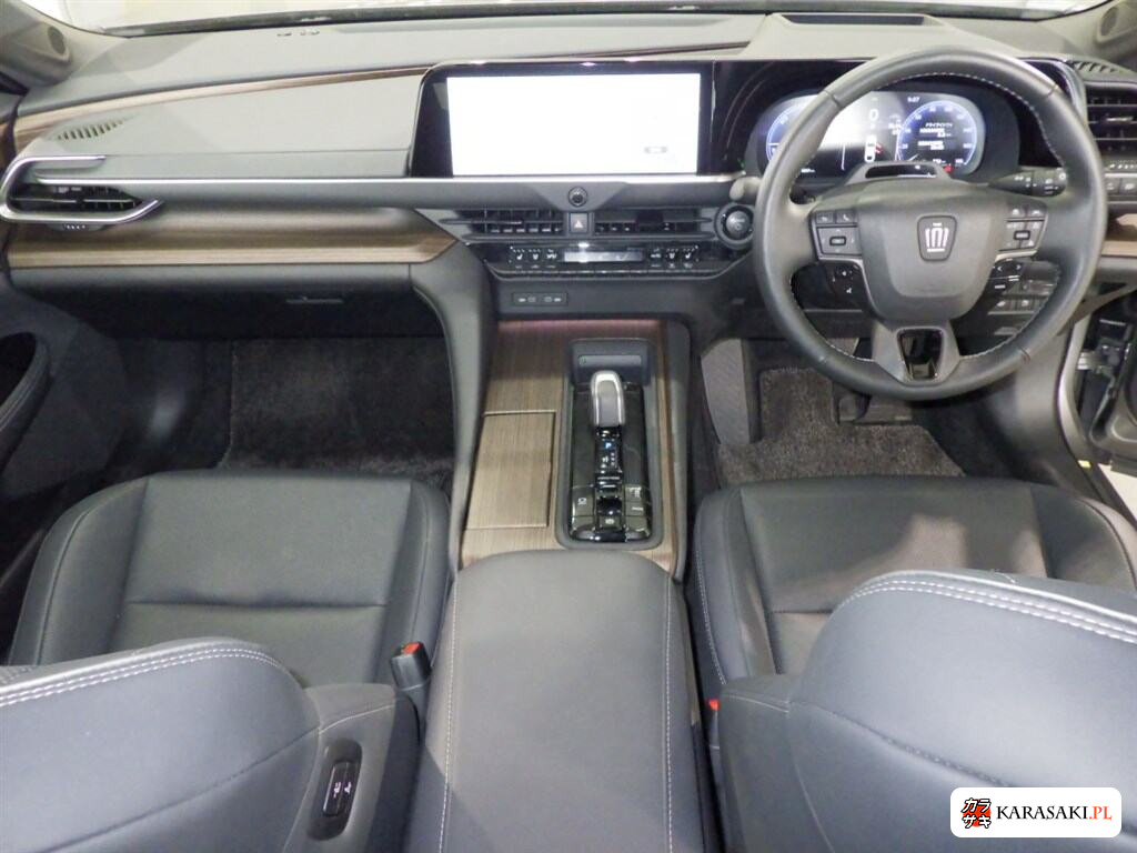 Toyota Crown 2023 z aukcji japońskiej