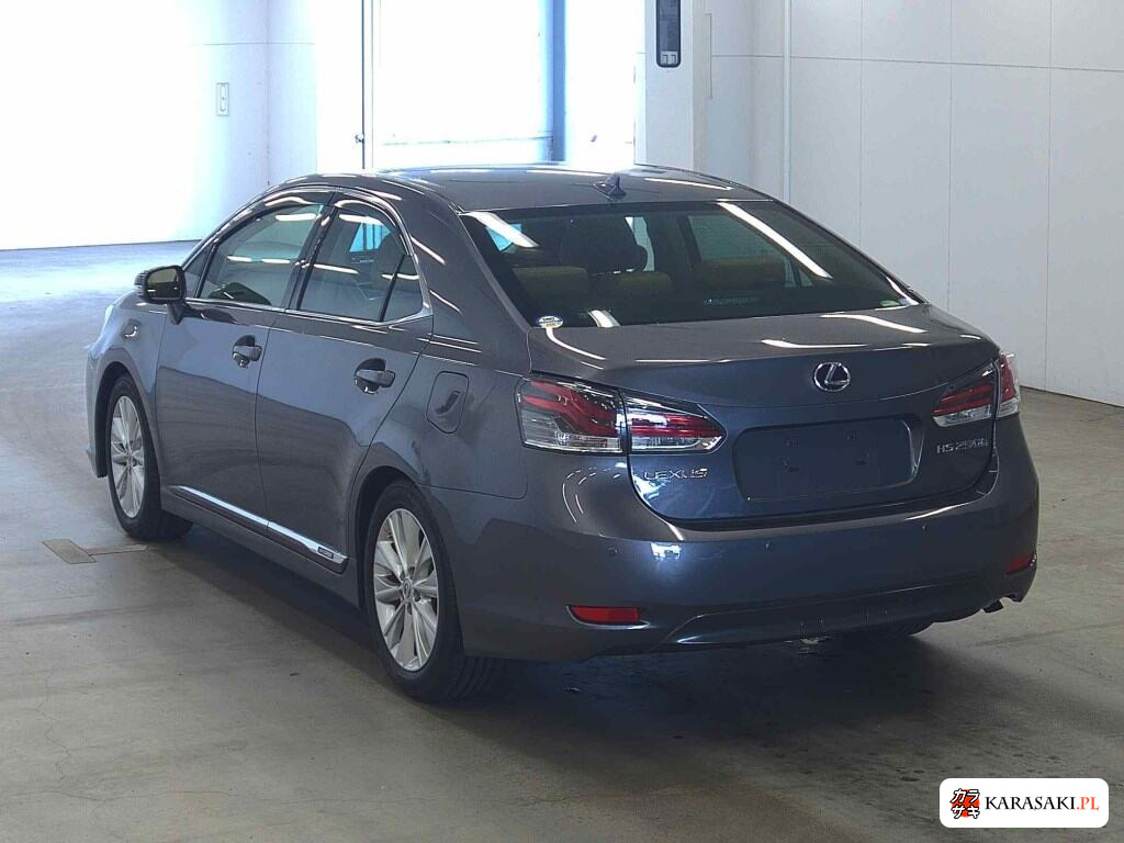 Lexus HS 2015 z aukcji japońskiej