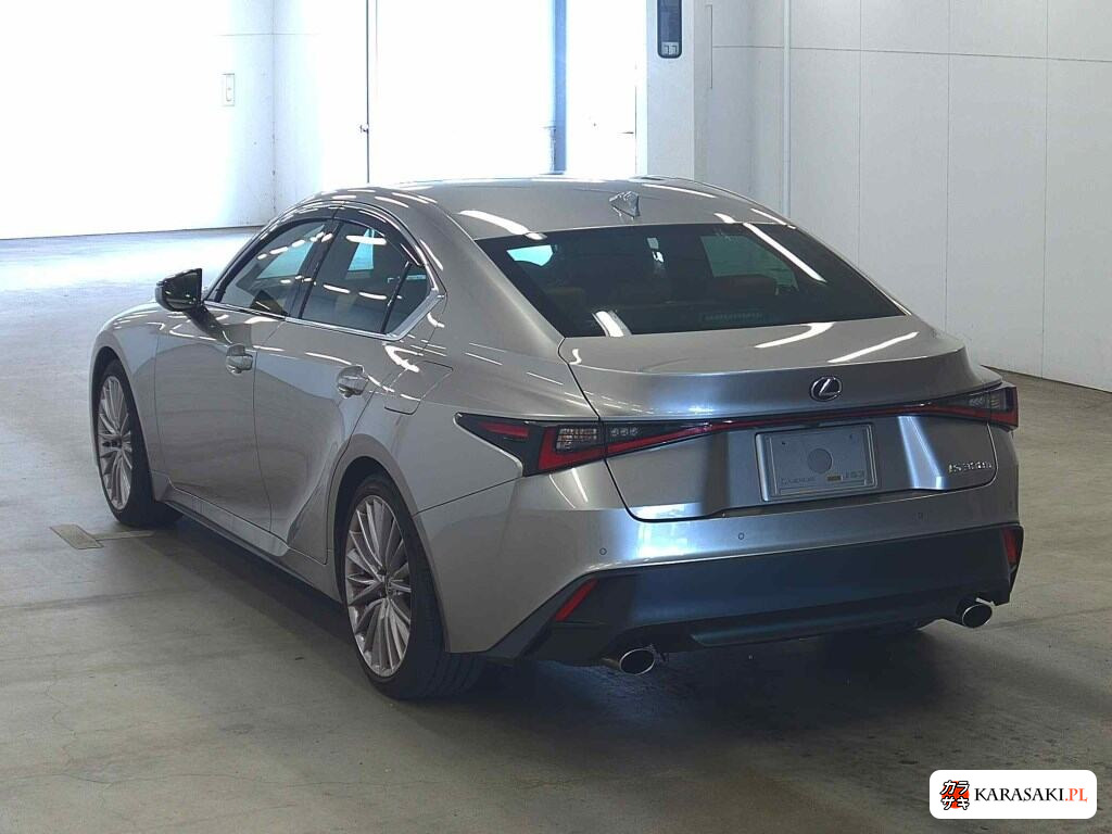 Lexus Is 2023 z aukcji japońskiej