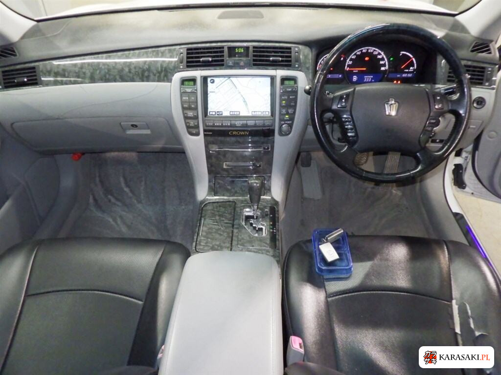 Toyota Crown 2007 z aukcji japońskiej
