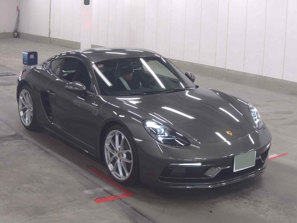 Porsche 718 2025 z aukcji japońskiej