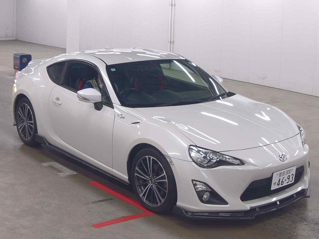 Toyota 86 2015 z aukcji japońskiej